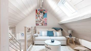 Télévision, chaîne hi-fi