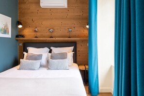 2 bedrooms, iron/ironing board, travel crib, WiFi