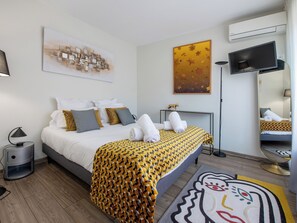 1 bedroom, iron/ironing board, travel crib, WiFi