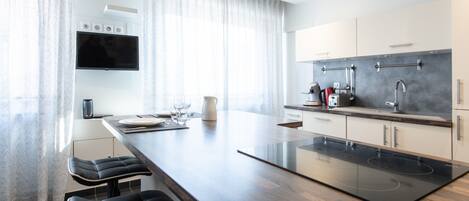 Fridge, microwave, oven, dishwasher