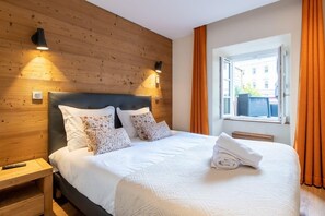 4 Schlafzimmer, Bügeleisen/Bügelbrett, Reisekinderbett, WLAN