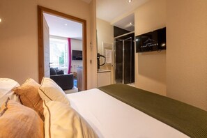 1 bedroom, iron/ironing board, travel crib, WiFi