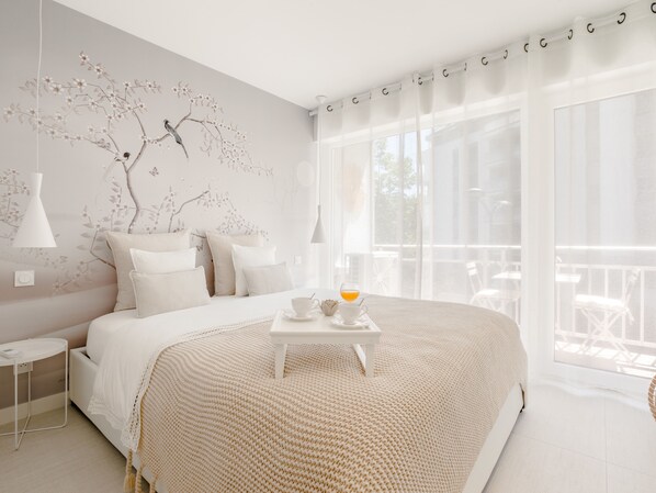 3 bedrooms, iron/ironing board, travel crib, WiFi