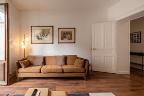 TV - Le Cosy d'Aléry - Charming 3 room apartment near downtown (Annecy)