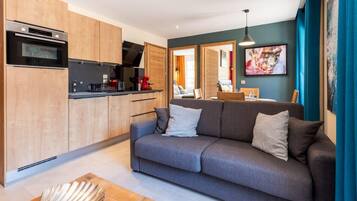 Télévision, chaîne hi-fi