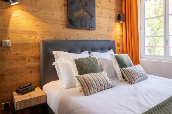 2 chambres, fer et planche à repasser, lit parapluie, Wi-Fi