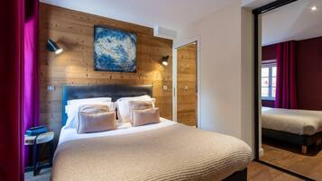 1 chambre, fer et planche à repasser, lit parapluie, Wi-Fi