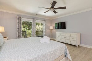 4 chambres, fer et planche à repasser, Wi-Fi gratuit, draps fournis