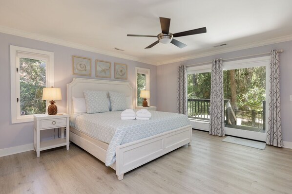 4 chambres, fer et planche à repasser, Wi-Fi gratuit, draps fournis