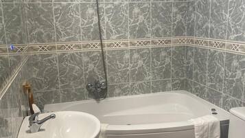 Towels, soap, shampoo, toilet paper