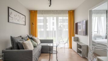 City Apartment | Living room