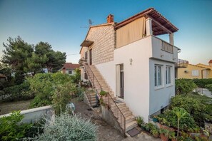 Apartment, Smoking | 2 bedrooms - Apartments Domed - Close to the sea & Comfortable (Supetar)