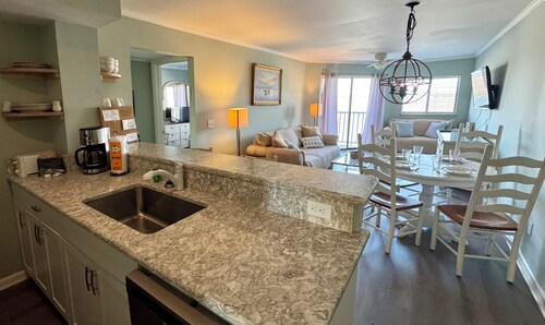 The Kerryman - OVERLOOKS BAY CREEK MARINA! New master BR mattress March 2025