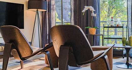 Quiet Condo in La Roma w/ Balcony & Free Parking