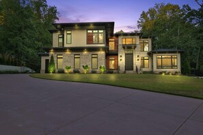 5 bedrooms - The Grand Escape in Atlanta (Atlanta)