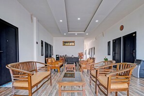 Lobby - Capital O 92963 Global House Syariah (Sleman)