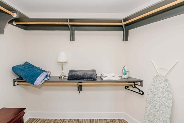 Apartment, 2 Bedrooms | Interior