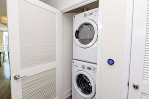 Apartment, 2 Bedrooms | Interior