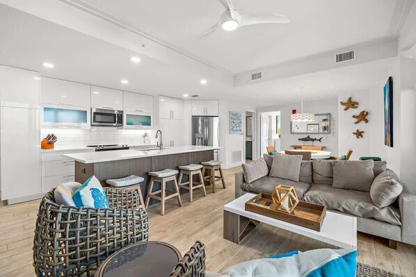 Smart TV, offices - Oceanfront Complex | Heated Pool | Luxury Finishes (Cocoa Beach)