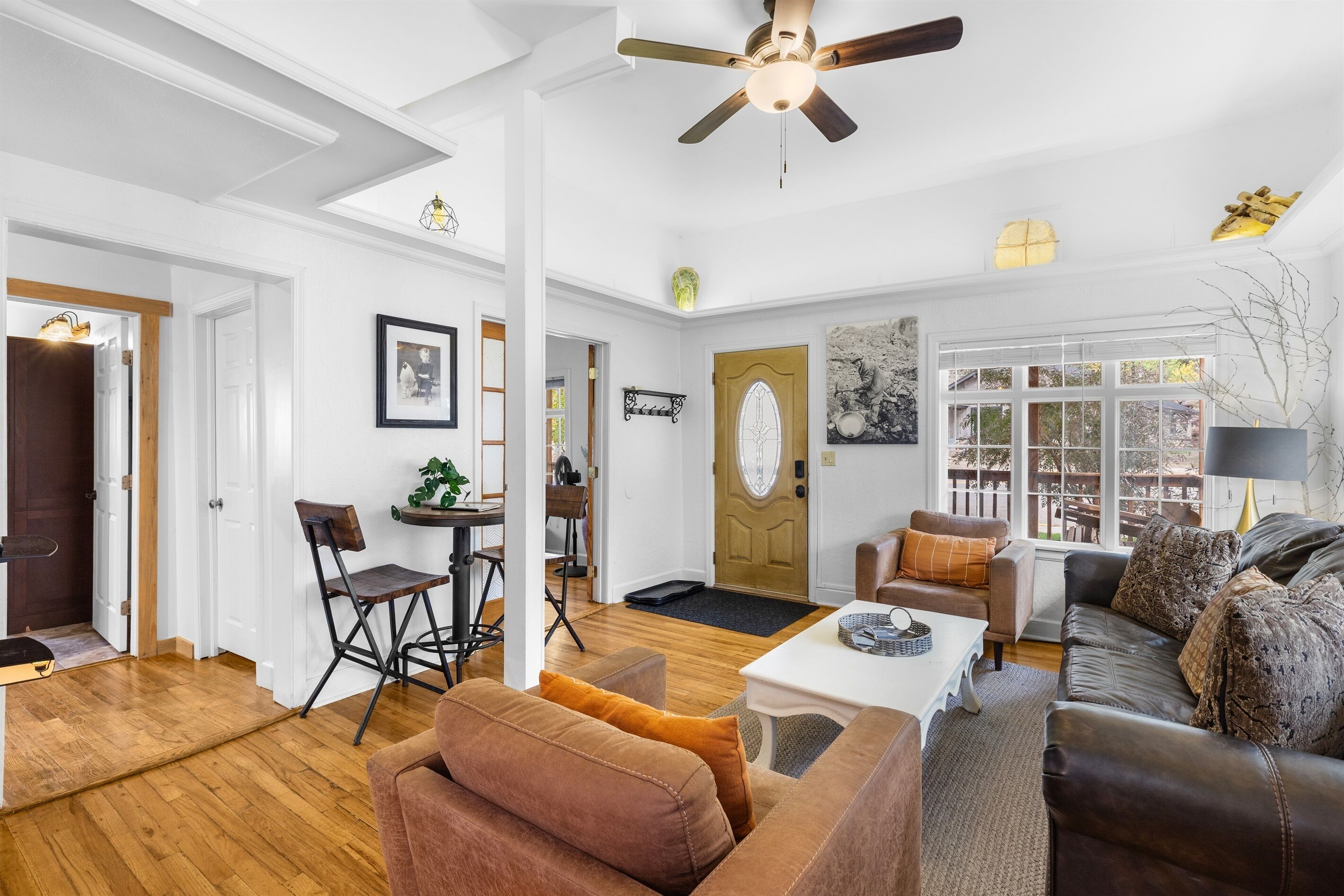 Smart-tv en een open haard