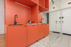 微波炉、洗碗机、厨具/餐具
