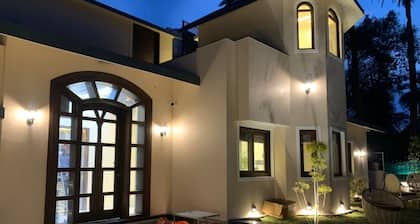 LUXURY SIDDHANT VILLA JUST 5 MINUTES WAKABLE FROM NAKKI LAKE MOUNT ABU