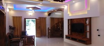 Thushara Swimming Pool Villa

