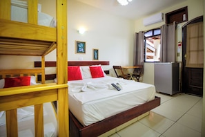 Kamar Twin Standar | Minibar, Wi-Fi gratis, dan seprai linen
