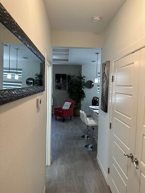 Interior - Beautiful 2bd/2bath centrally located cozy home.  (Pharr)