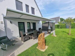 Outdoor dining - Luxus Ferienwohnung in Seenähe (Spalt)
