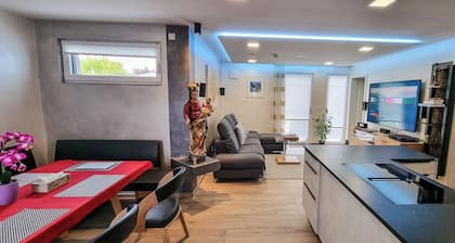 Luxus Ferienwohnung in Seenähe