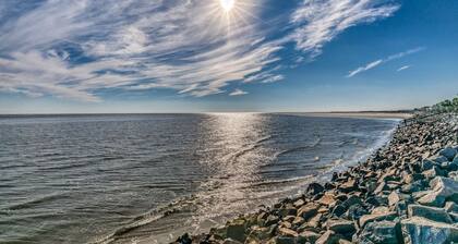 Oceanfront Villa - Del Boca Frippsta, 647 Newhaven Court