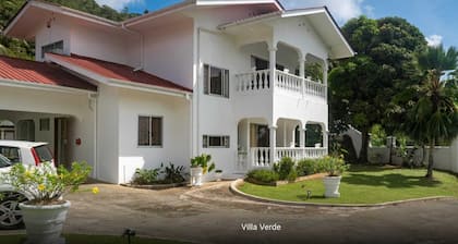 Familienfreundliche Villa 5 Min. bis Strandlocal Host Bringt Kultur Näher