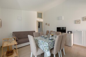 Apartment | Living area