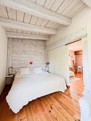 双人房 | 高档床上用品、隔音、床单