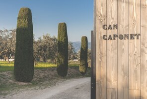Entrada de la propiedad