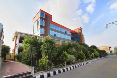 MAK Green Garden- Urban Stay