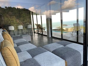 Interior - Cara al mar Cacique (Cacique)
