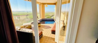 Bouznika Escape: Vue Océan, Bassin Privé, Plage, Surf, Piscine, Randonnée & Vélo