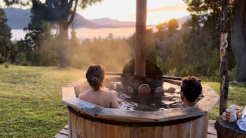 Bain à remous extérieur