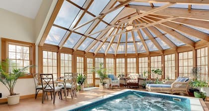Relaxing Country Inn -Room to Explore and close to Wells, Ogunquit beach & shops