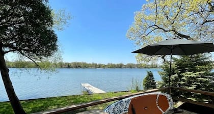 Lakefront Home on Gages Lake