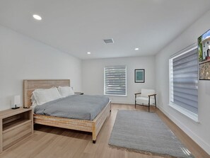 2 bedrooms, desk, iron/ironing board, free WiFi