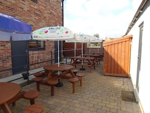Exterior - Oddfellows Hotel Bar & Restaurant (Goole)