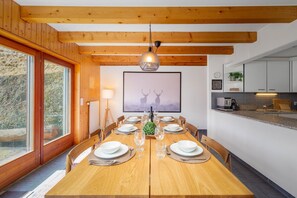 Chalet (4 Bedrooms) | Floor plan