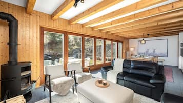 Chalet (4 Bedrooms) | Floor plan