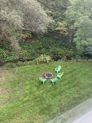 Property grounds - Cozy Creekside Cottage (Jordanville)