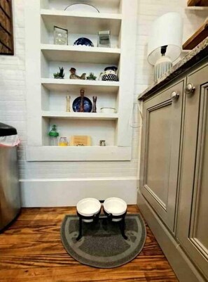 Interior - Steps to Downtown, Parks, and it's Dog-friendly! (Smithville)