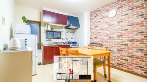 Apartamento, 1 habitación, no fumadores | Zona de estar | Una consola de videojuegos, juguetes