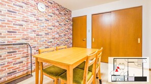 Appartement, 1 chambre, non-fumeurs | Coin séjour | Console de jeux vidéo, jouets